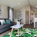 펜션 Applegrove Country Park, Scarborough With Private Hot Tubs
