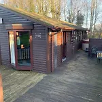 Applegrove Country Park, Scarborough With Private Hot Tubs * 버니스턴