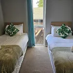 펜션 Applegrove Country Park, Scarborough With Private Hot Tubs 버니스턴