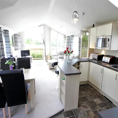 Tatil Evi Applegrove Country Park, Scarborough With Private Hot Tubs Burniston