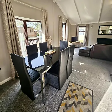 Casa de Férias Applegrove Country Park, Scarborough With Private Hot Tubs