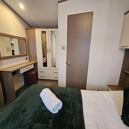 Applegrove Country Park, Scarborough With Private Hot Tubs * Burniston