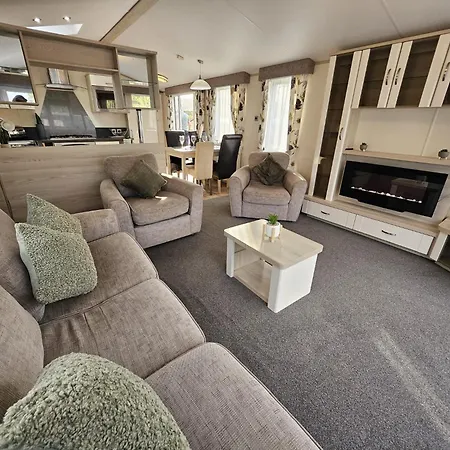 Applegrove Country Park, Scarborough With Private Hot Tubs * Burniston