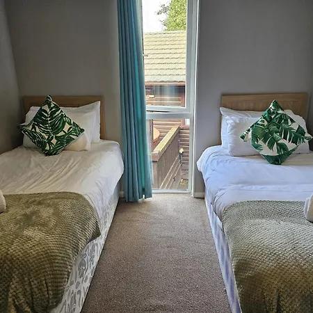 Casa de Férias Applegrove Country Park, Scarborough With Private Hot Tubs Burniston
