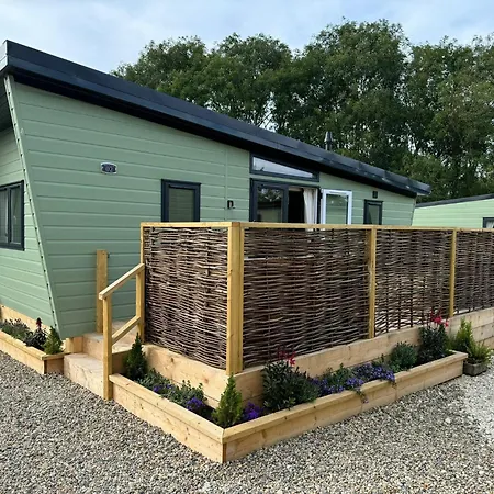 Applegrove Country Park, Scarborough With Private Hot Tubs Burniston