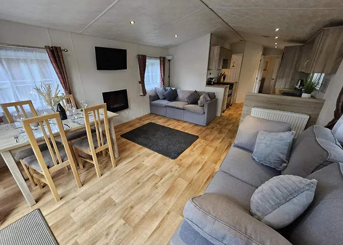 Applegrove Country Park, Scarborough With Private Hot Tubs * Burniston