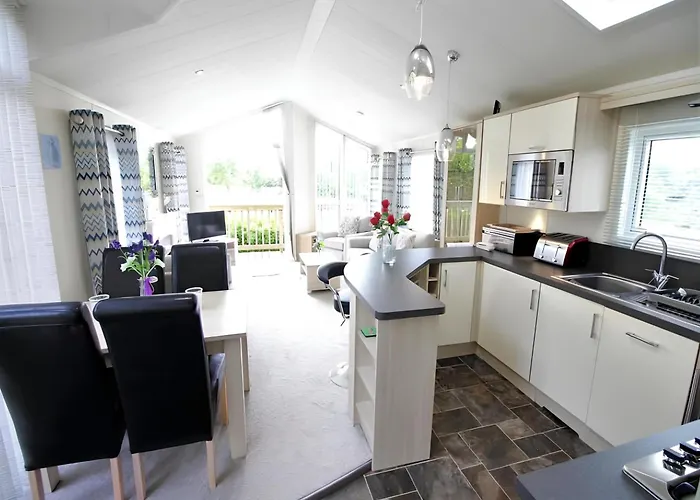 Holiday home Applegrove Country Park, Scarborough With Private Hot Tubs Burniston