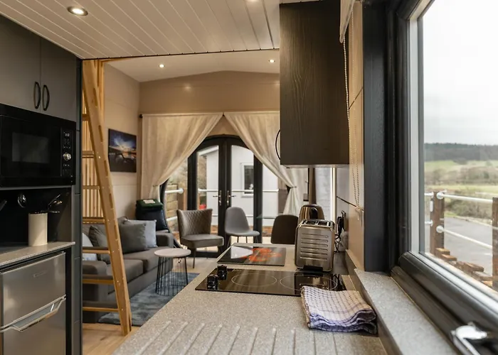 Applegrove Country Park, Scarborough With Private Hot Tubs