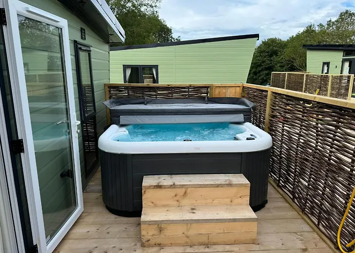 Applegrove Country Park, Scarborough With Private Hot Tubs * Burniston