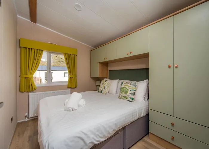 Applegrove Country Park, Scarborough With Private Hot Tubs *