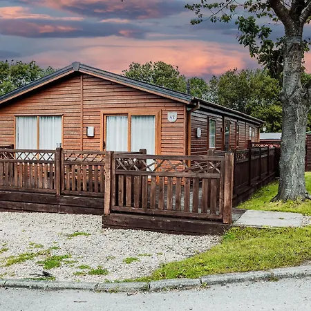 Applegrove Country Park, Scarborough With Private Hot Tubs Holiday home