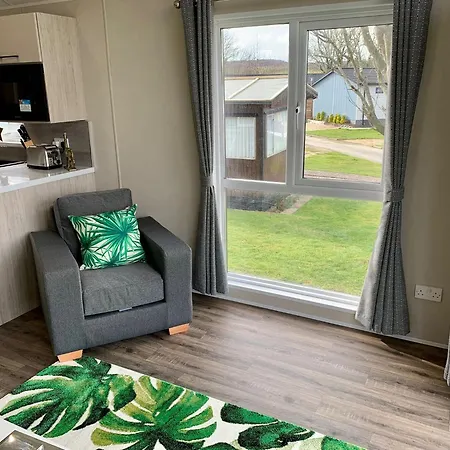 Applegrove Country Park, Scarborough With Private Hot Tubs *
