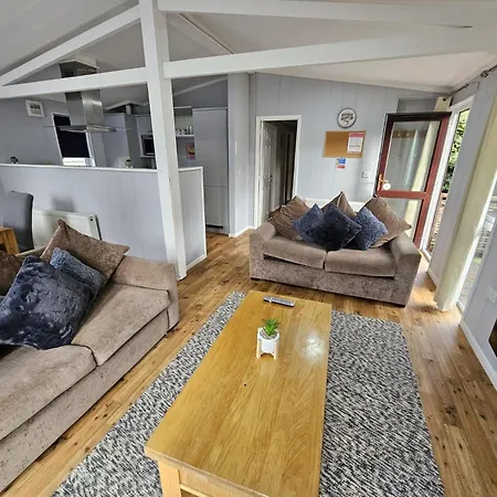 Applegrove Country Park, Scarborough With Private Hot Tubs
