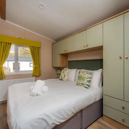 Applegrove Country Park, Scarborough With Private Hot Tubs *